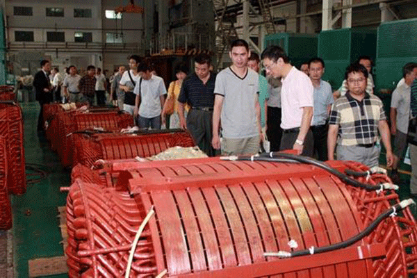 西安泰富西瑪高效節(jié)能電機(jī)在石油化工企業(yè)節(jié)能應(yīng)用。
