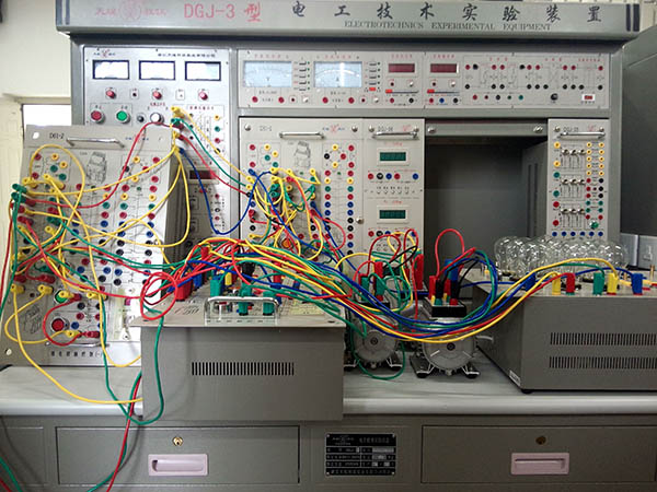 三相異步電動機有哪些電氣保護措施？